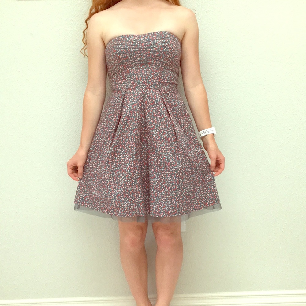 Darling strapless floral dress